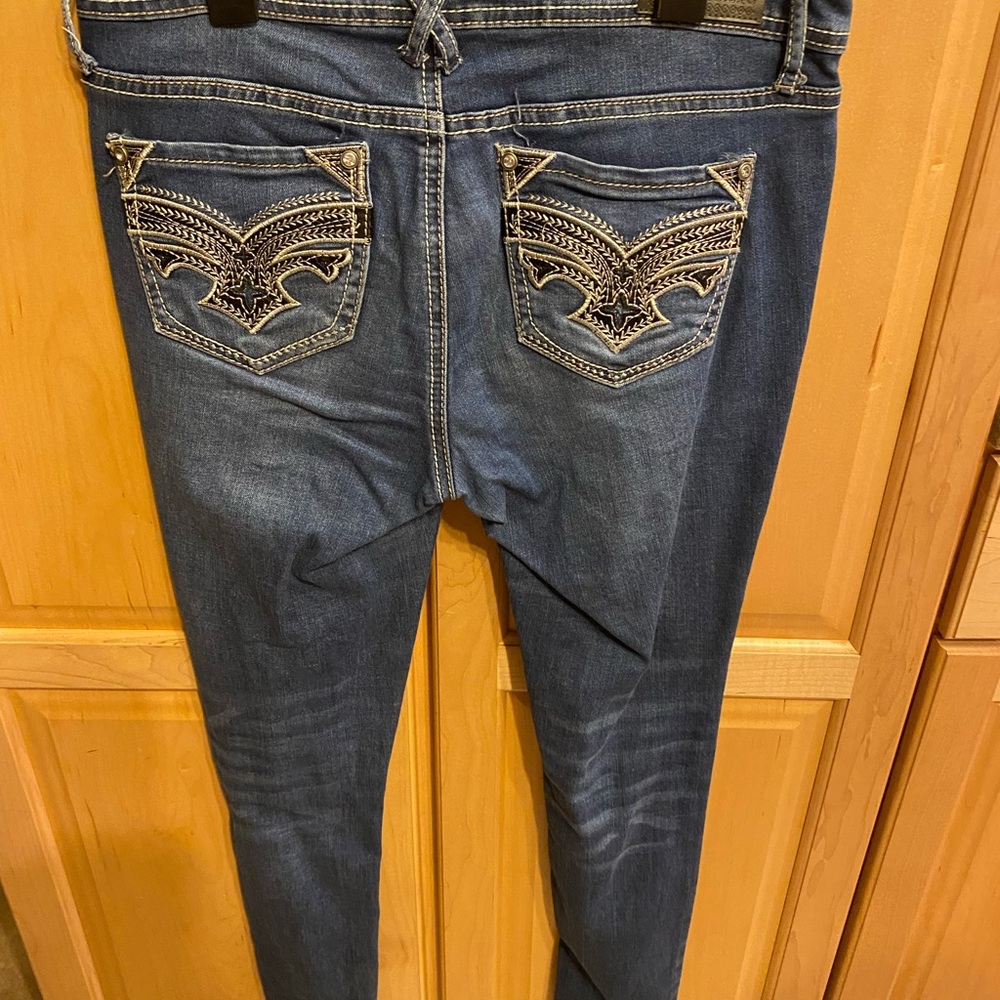 Jeans - Picture 2 of 3
